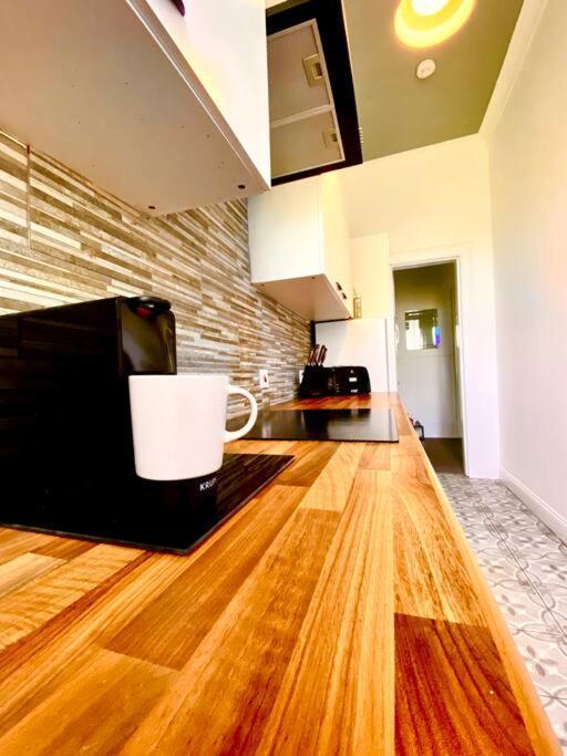 Anchored Homely Apartment In Historic Centre Paisley Eksteriør billede